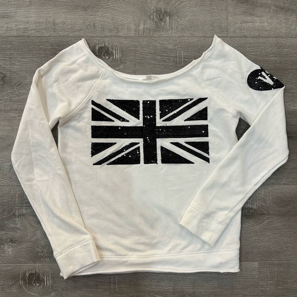 Victoria's Secret Fashion Show Sweater - Picture 5 of 12